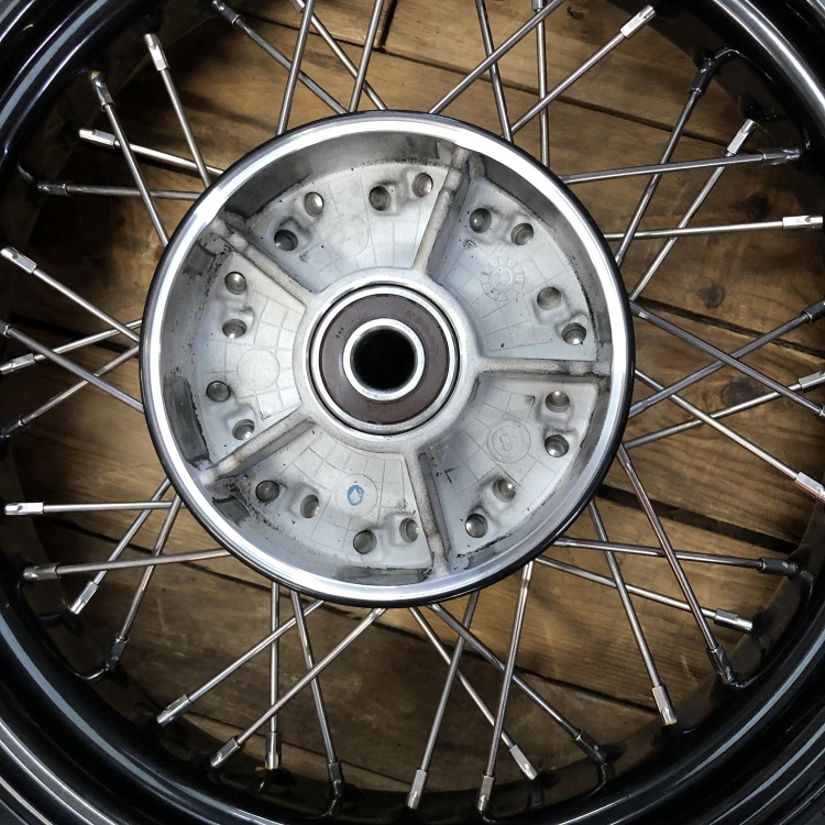 Indian Scout Bobber spoked / laced wheels with Pirelli tyres